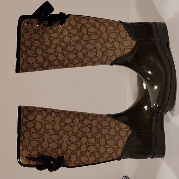 Authentic Coach Rainboots - Picture 6 of 7